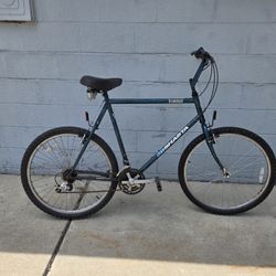 Shimano Arrowhead MT Mountain Bike