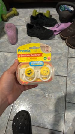 Premia babycare 2 emotion pacifiers