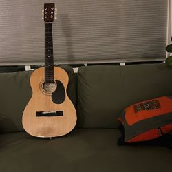 Acoustic Guitar-  Honner