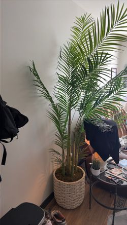 7 foot potted faux palm