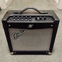 Fender Mustang I – Guitar Combo Amp With DSP – Great for Practice & Recording