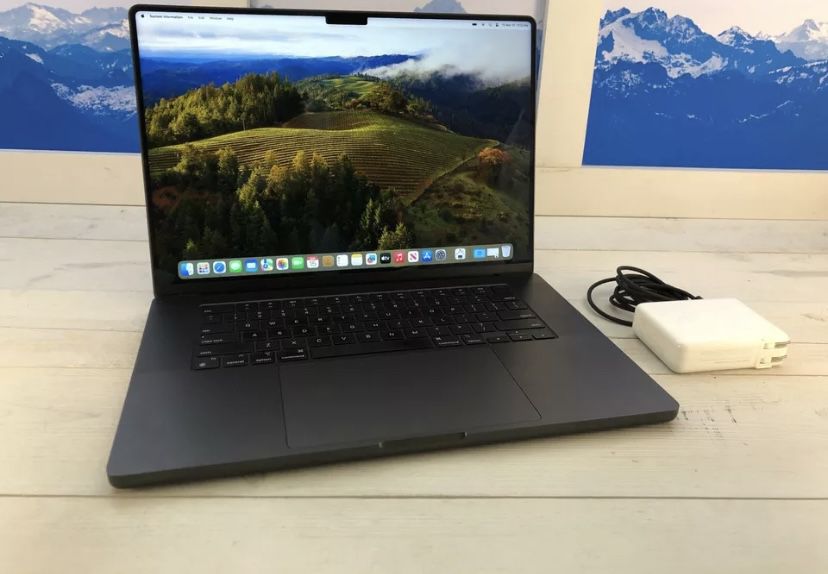 MacBook Pro 16 Inch 