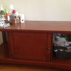TV console table / coffee table Must Sale By The Weekend 