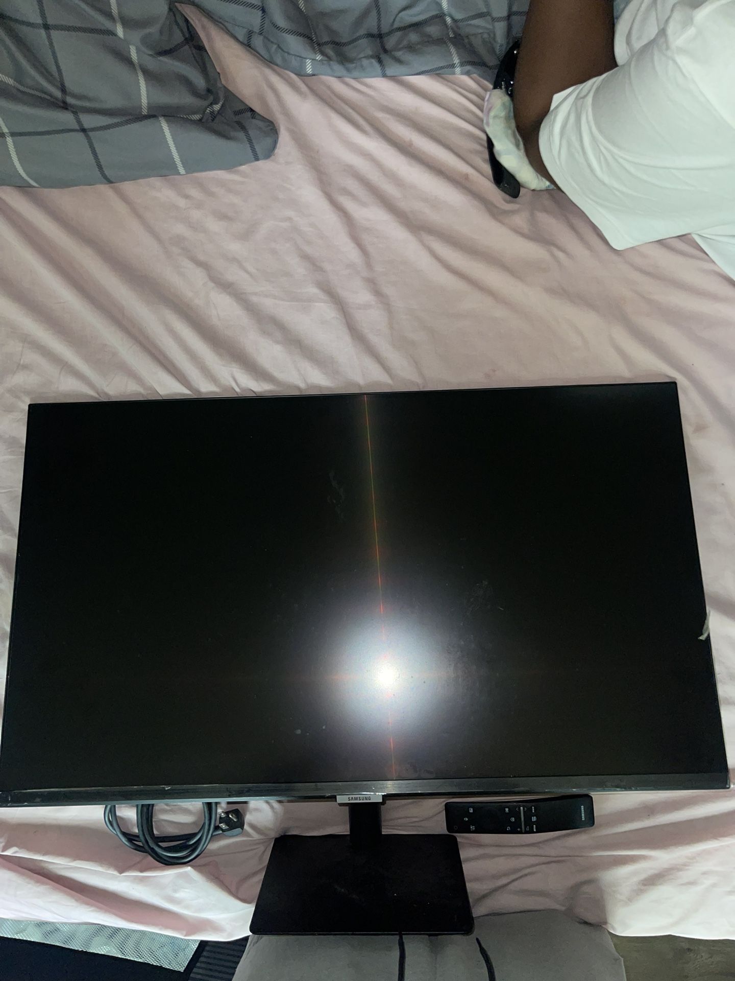 Samsung M70D 32” Smart Monitor - Like New, Great Price!