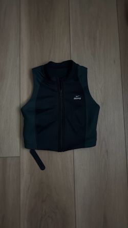 Nike skims zip up bra