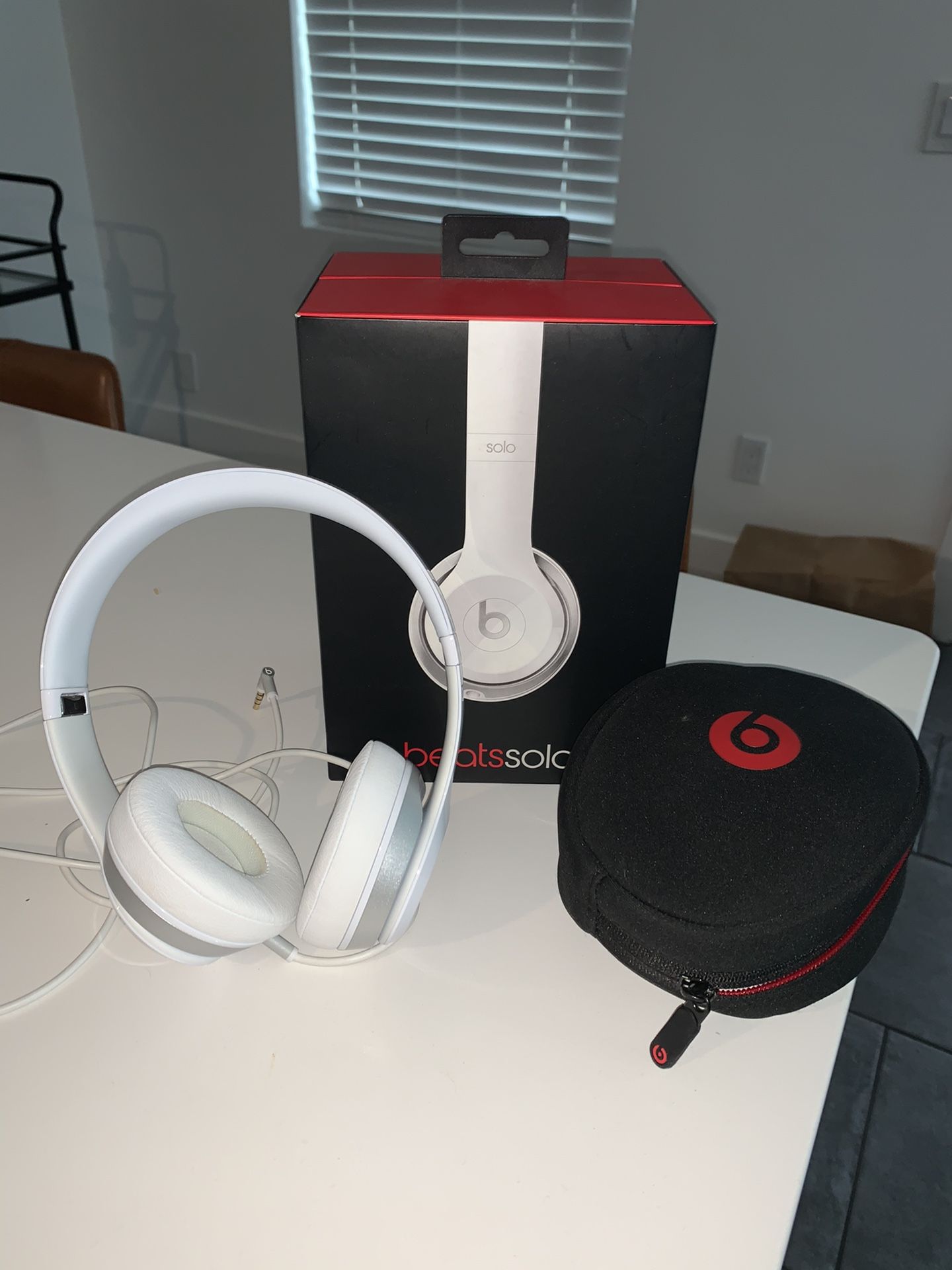 BEATS BY DRE SOLO 2 WIRED