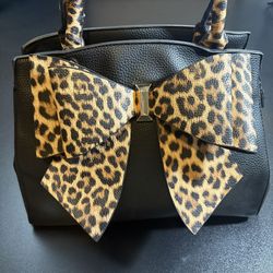 Betsey Johnson Black Bow Hand Bag Cheetah Print Faux Leather Medium Size