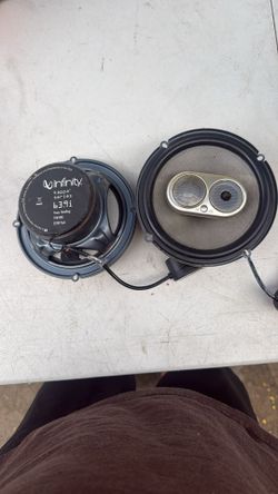 Speakers 6 1/2, infinity kappa series 63.9i
225 watts peak, 75W RMS 
$100