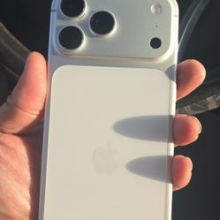 Iphone 17 Pro Max Silver