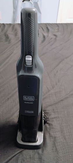 BLACK & DECKER RECHARGEABLE VAC  W/ CHARGING STAND