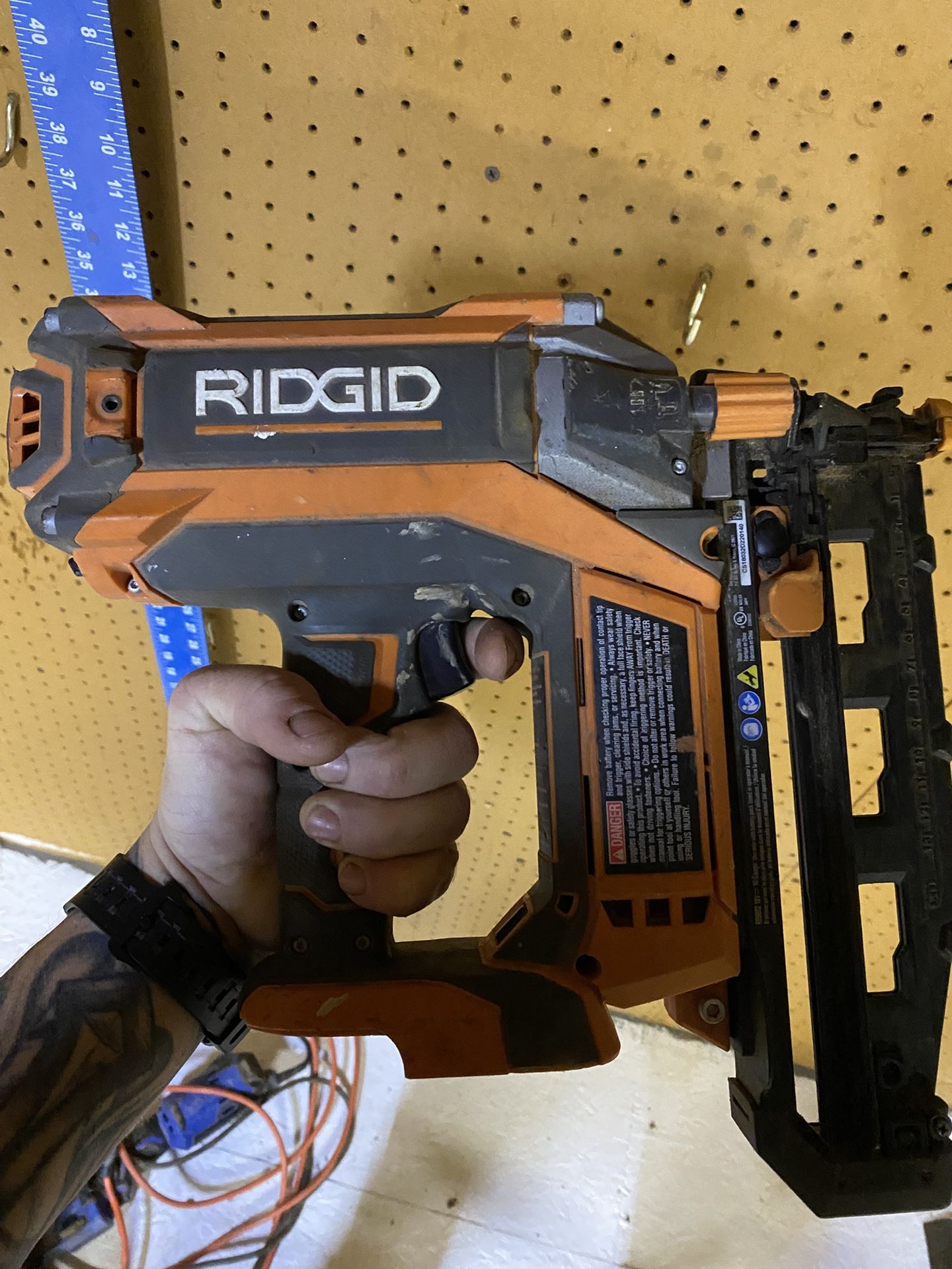 Ridgid 16g Nailer No Battery