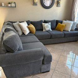Large And Beautiful Dark Grey Sectional Couch From Jerome's LIKE NEW 