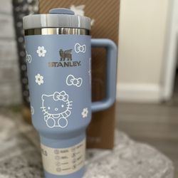 Hello Kitty Stanley 