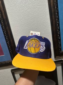 Los Angeles Lakers Snapback Hat