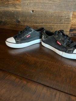 Toddler Levi’s Shoes kids  12T