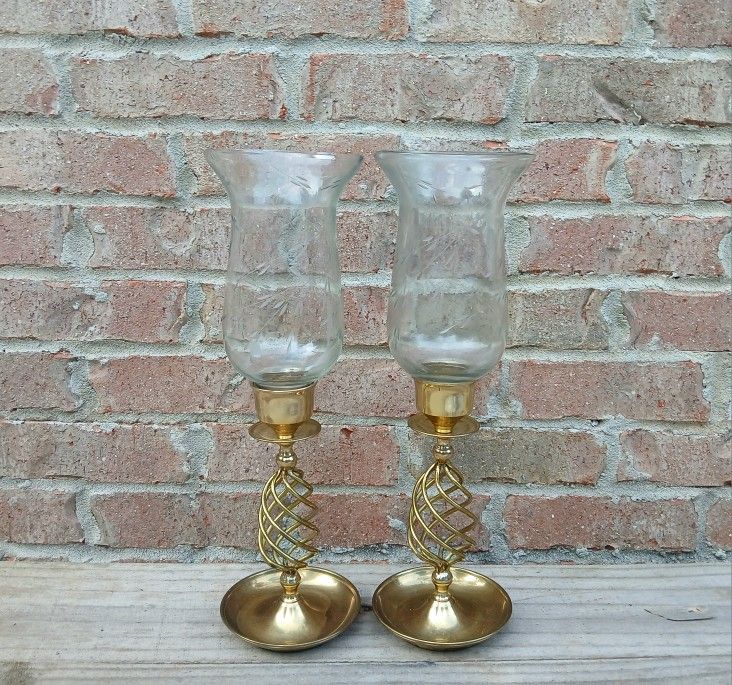 Vintage Brass Hurricane Lamp/Etched Glass Globe
