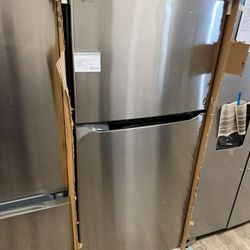 LG stainless steel top bottom fridge new with 1 year warranty