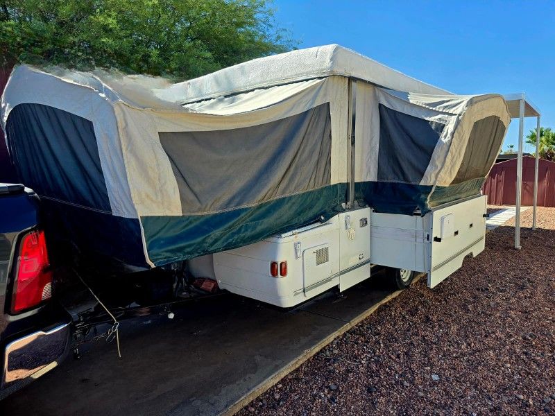 1999 RV Pop Up Camper