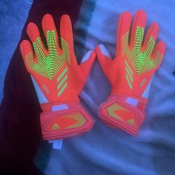 Adidas Predator Pro Goalkeeper Gloves 8