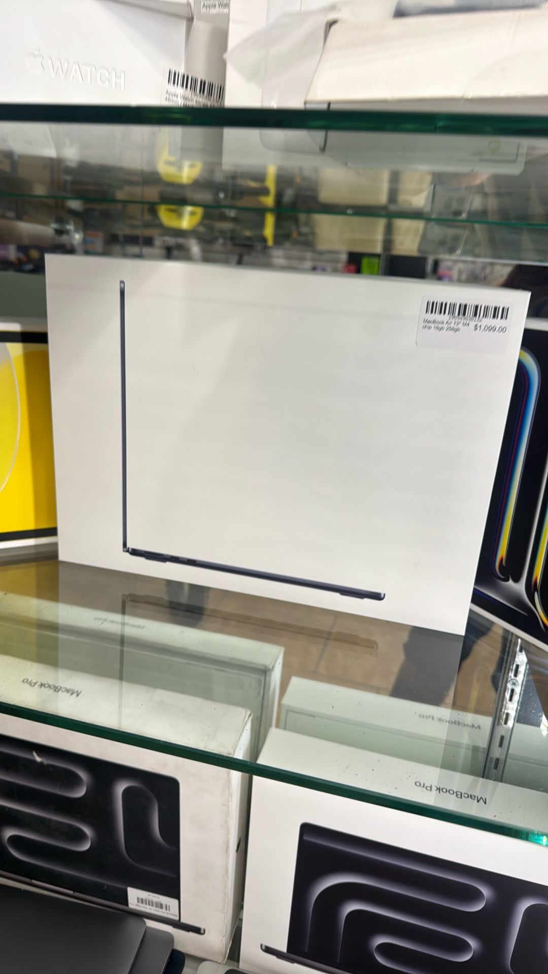 MacBook Air 13inch M4 Chip 16gb 256gb / Payment Available/ Warranty 