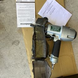 Metabo HPT 2-1/2” Siding Coil Nailer. Hardly  Used Cash Only.