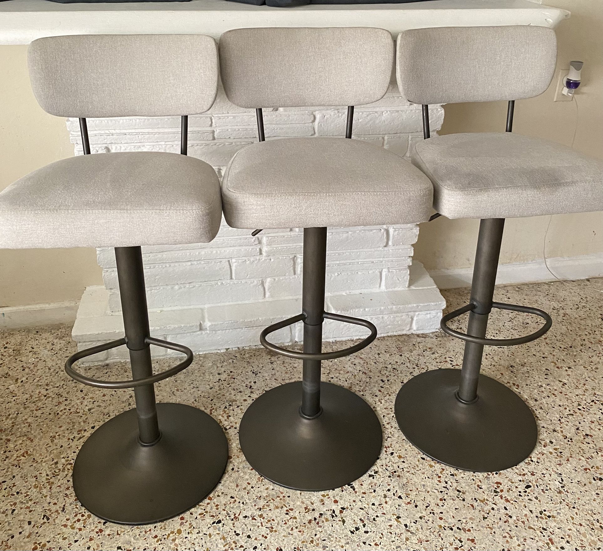 Bar Stools 