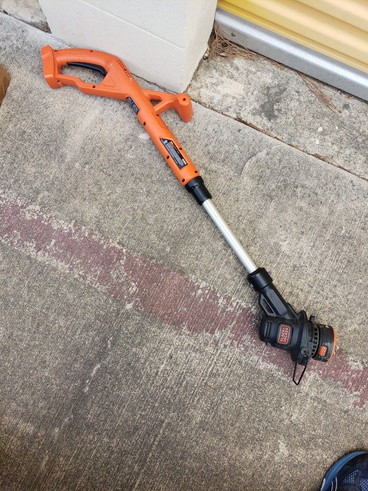 Black+decker Lst201 20V Max Lithium Ion String Trimmer/Edger (Tool ONLY)