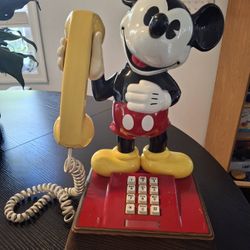 1976 Mickey Mouse landline telephone 