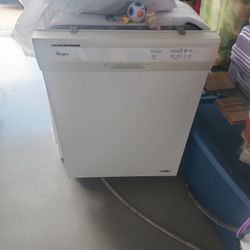 Whirlpool Dishwasher