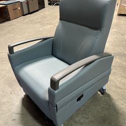 Medical Grade Mobile Healthcare Recliner