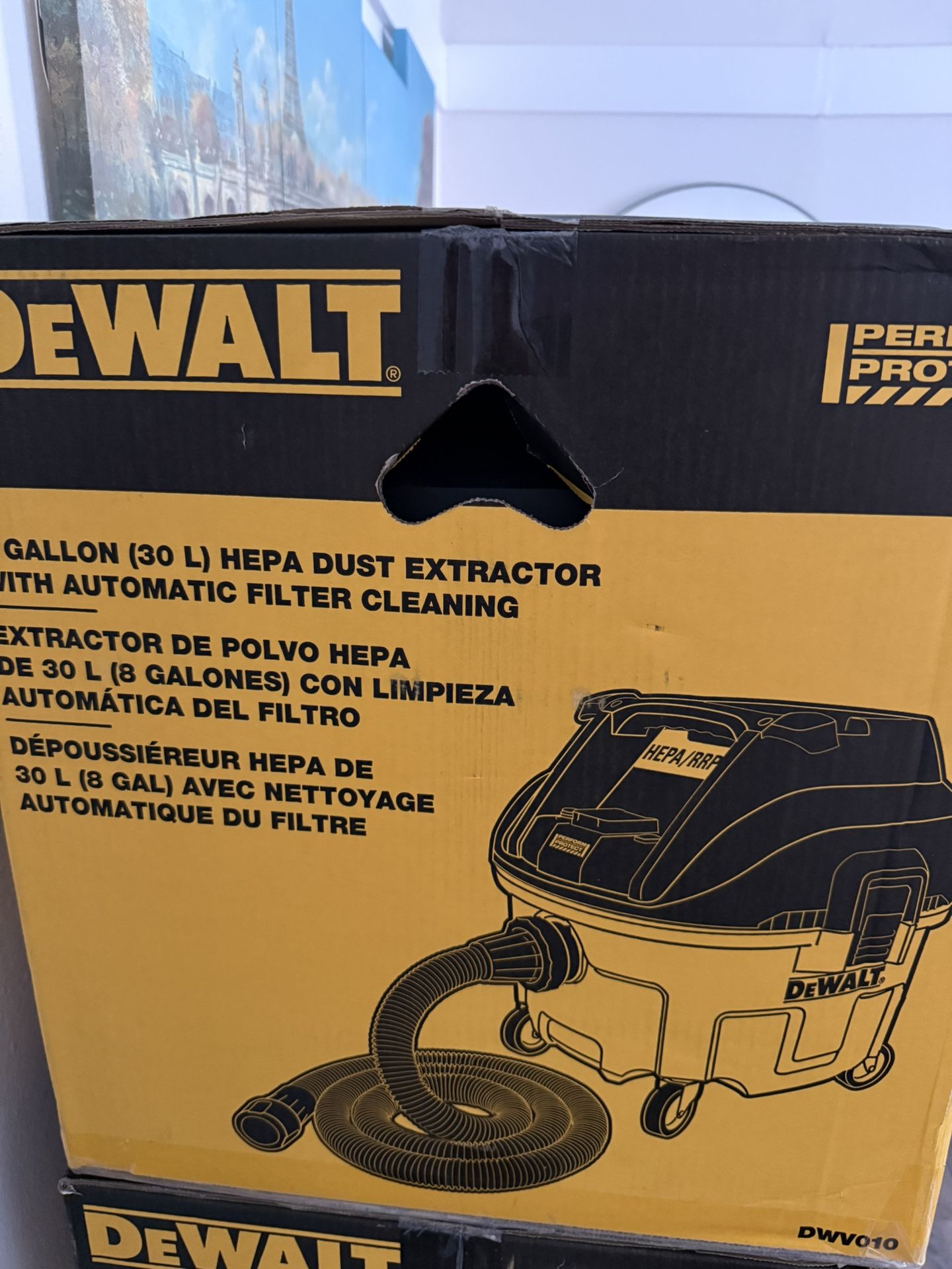 DEWALT Vacuum