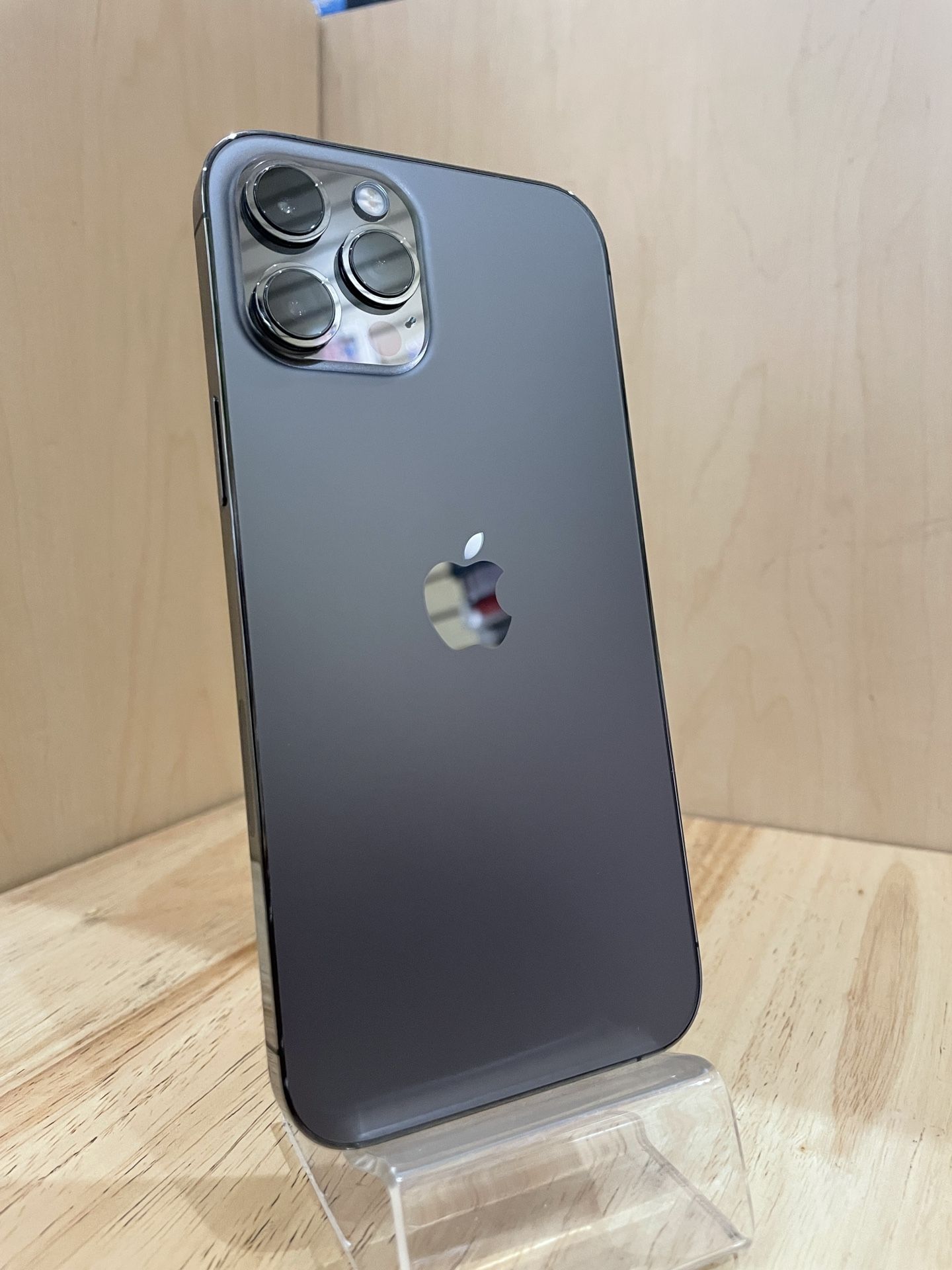 iPhone 12 Pro Max 256GB Graphite Grey Factory Unlocked Used Like New