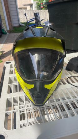 Andilver helmet yellow brand new barely used size XL with bag