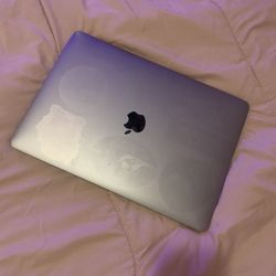 MacBook Pro 2017 13 Inch