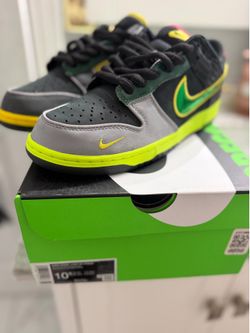 Nike dunks size 10.5