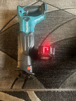 Makita Cordless Reciprocating Saw with Battery