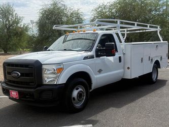 2016 Ford F-350 Chassis