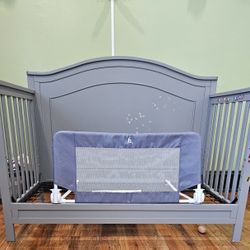 Convertible Crib