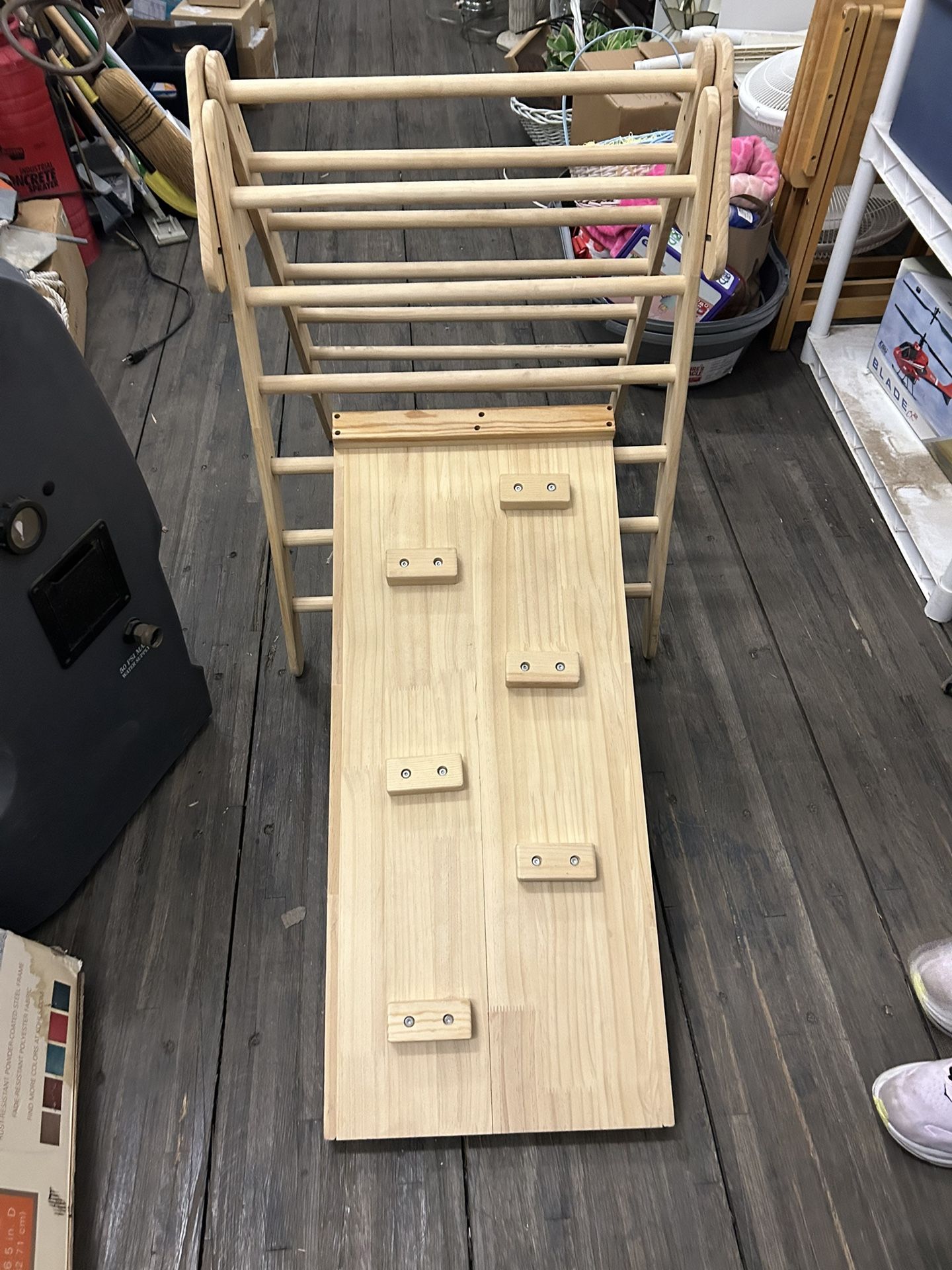 Freelax kids climbing toy