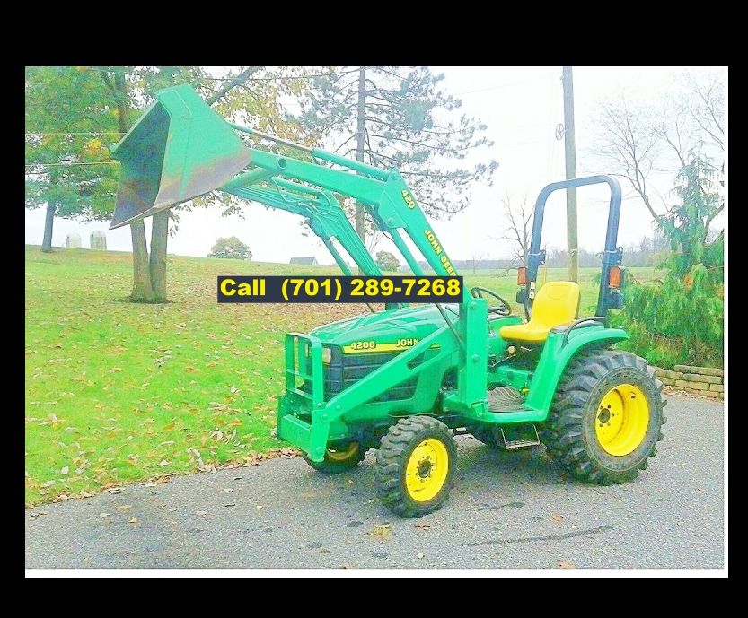 Compact Loader Tractor 4X4 1996 John Deere 4200