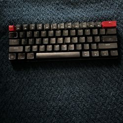 Free 60-65% Gaming Keyboard + Coil Cable 