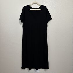 Torrid Black Jersey Knit V-neck Short Sleeves Midi Dress