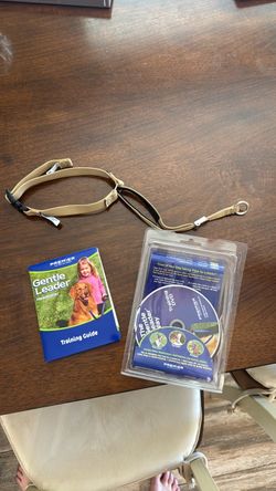 PetSafe Gentle Leader Dog Headcollar with Training Guide
