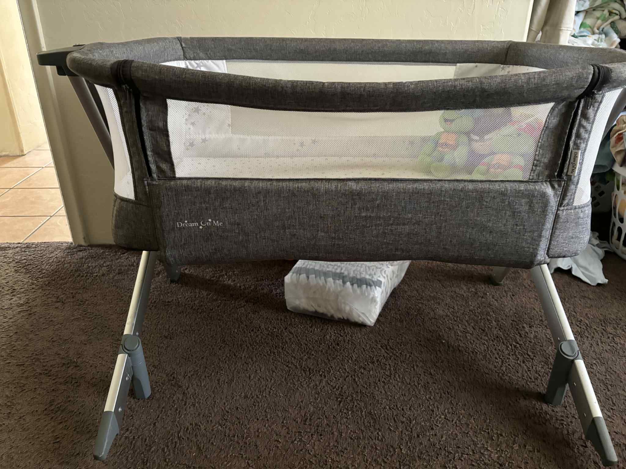 Dream On Me Bassinett