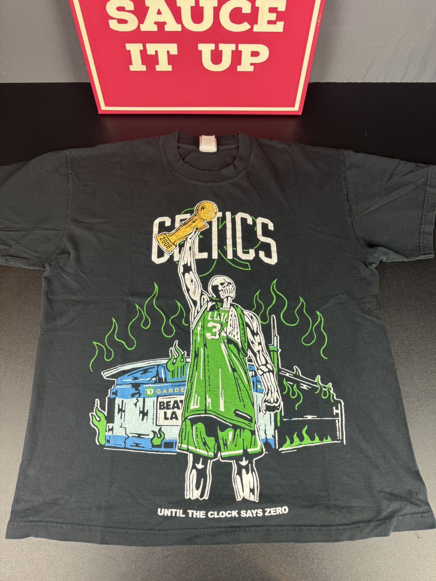 Warren Lotas Celtics Tee Sz Large Preowned small flaw