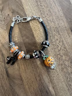 Brighton, Pumpkin Charm Make Offer
