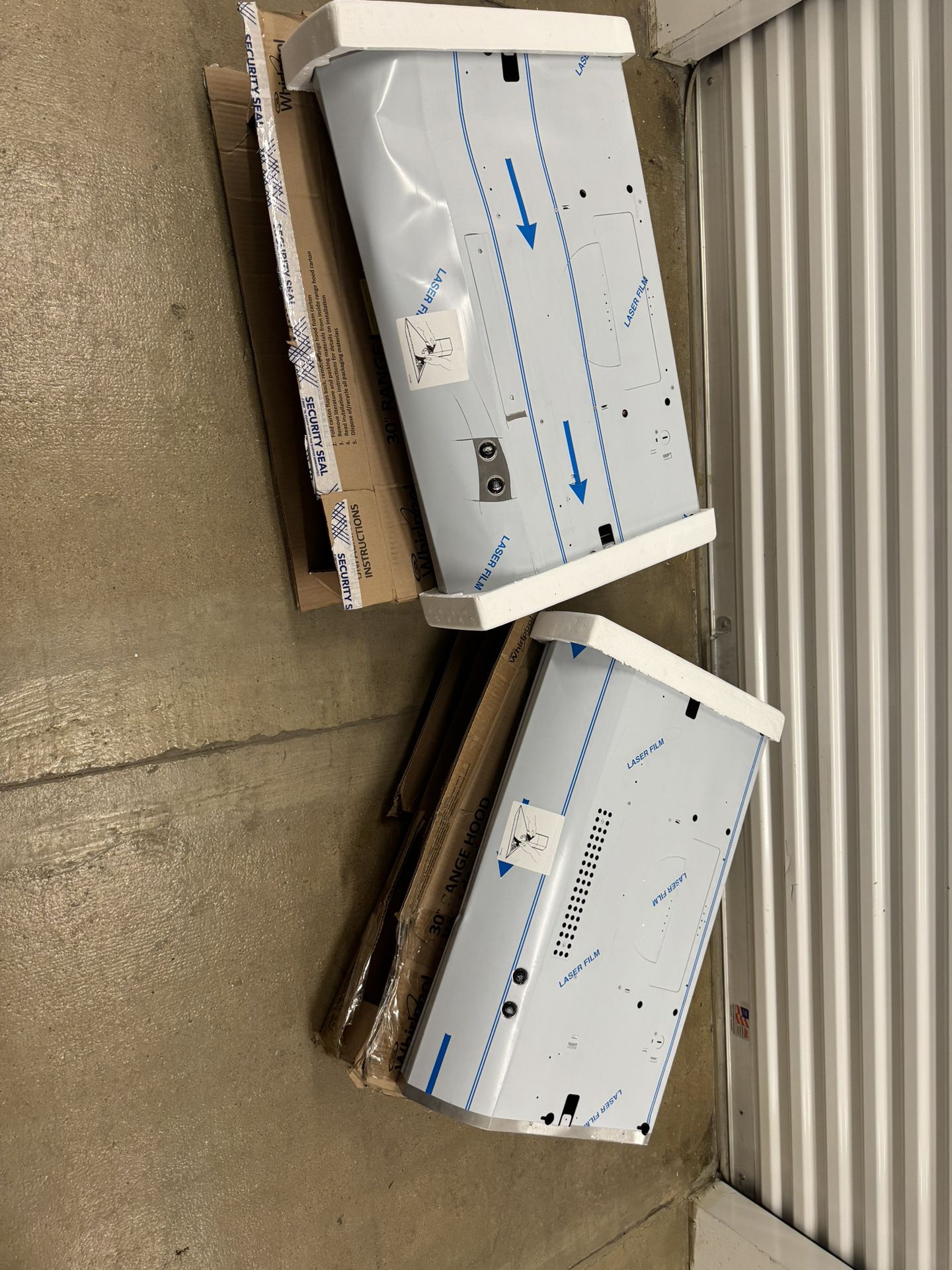 Whirlpool 30" Recirculating Range Hood with dents 100$ for both