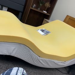 Full Size Electric Bed Elevating & Vibrating Base w/ remote & MCM Wood Headboard