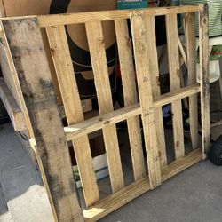 48x48 White Pine Pallet