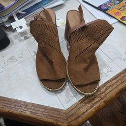 Womens Shoes